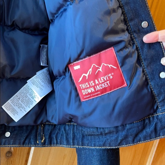 Down filled Levi’s dark denim trucker jacket XS - Picture 3 of 4
